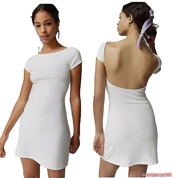 Urban Outfitters Nadia Fitted Dress Back Cutout in Ivory Size Small - Picture 1 of 7